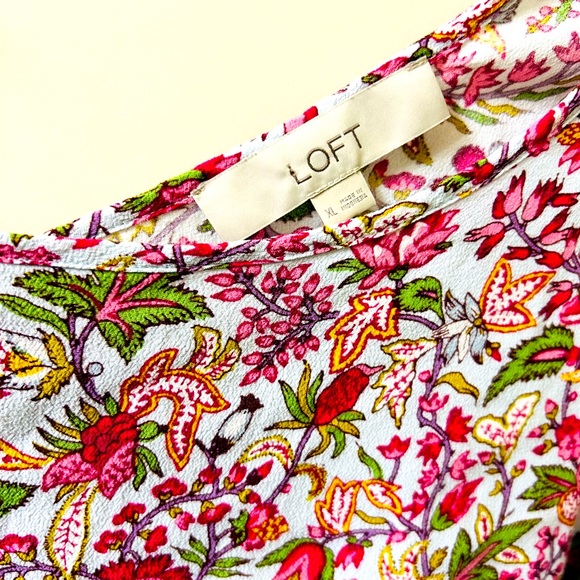 LOFT Floral Back Crop Top Long Sleeve Crew Neck Blouse Deep Back V, gently used - Picture 6 of 6